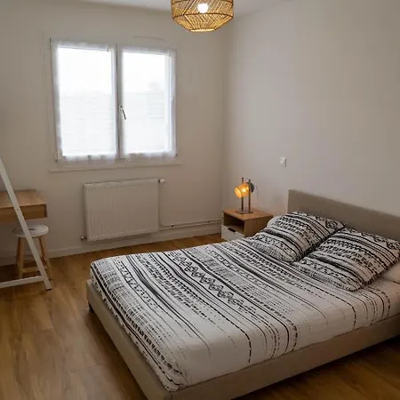 Appartement Casa Ragazzi - Refait à neuf - Calme - Parking à Lempdes Extérieur photo